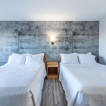 Blue Horse Motel Beiseker Bagian luar foto