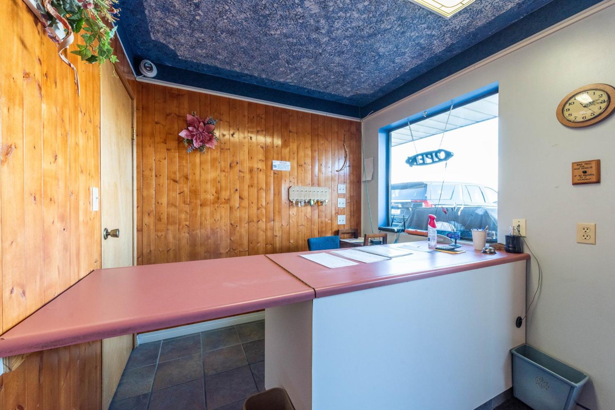 Blue Horse Motel Beiseker Bagian luar foto