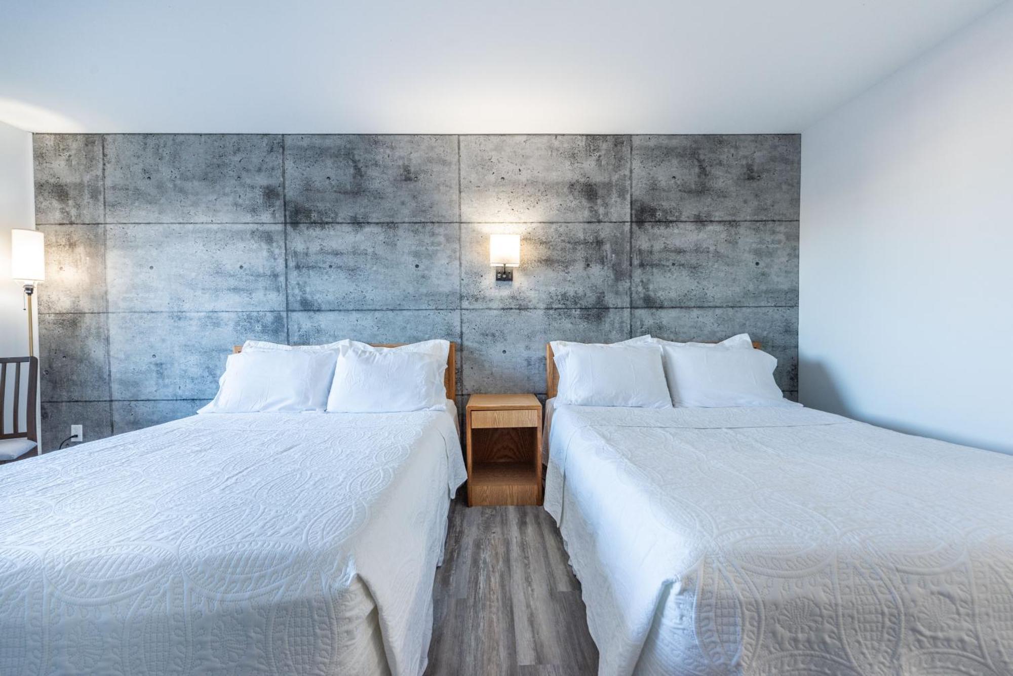 Blue Horse Motel Beiseker Bagian luar foto