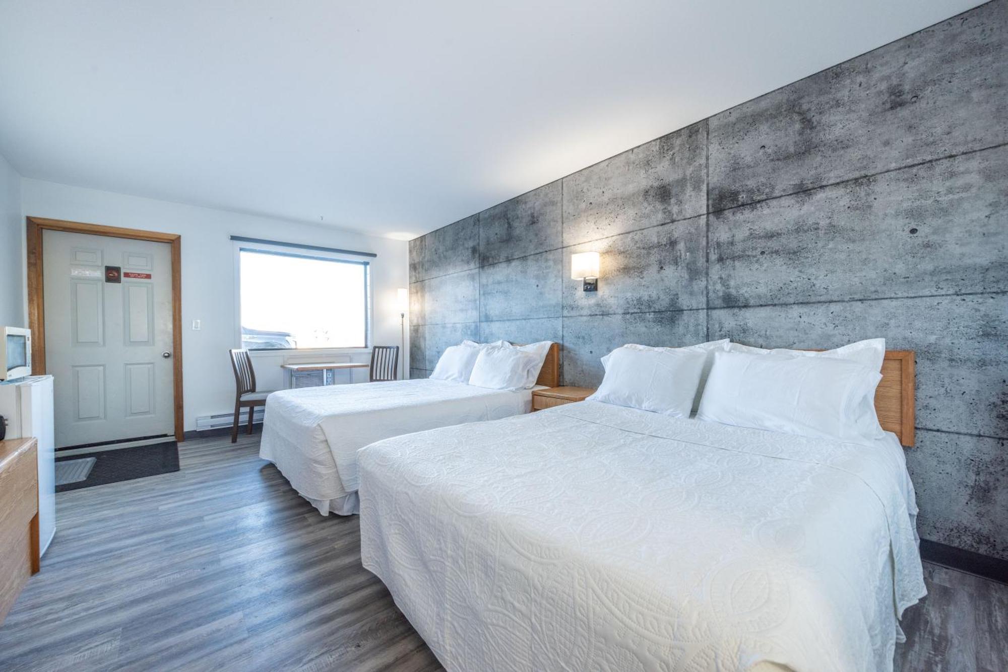Blue Horse Motel Beiseker Bagian luar foto